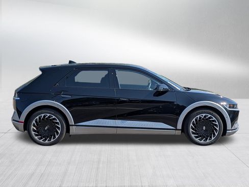 Used 2024 Hyundai Ioniq 5 Limited AWD/4WD image 8
