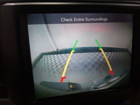 Used 2016 RAM 1500 Laramie AWD/4WD image 10