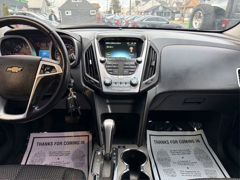 Used 2015 Chevrolet Equinox LT image 14