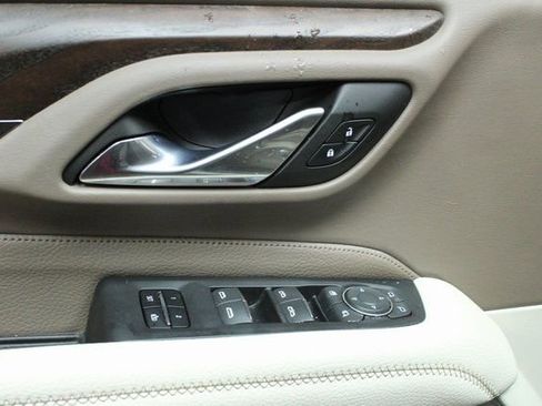 Used 2021 GMC Yukon Denali image 17