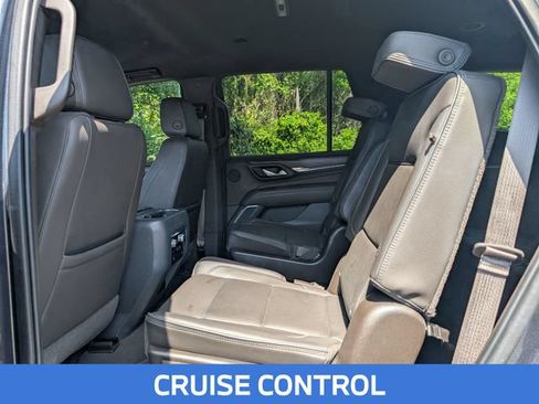 Used 2021 GMC Yukon Denali AWD/4WD image 25