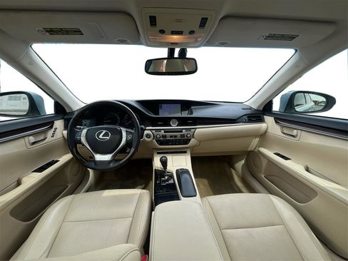 Used 2013 Lexus ES 350 w/ Luxury Pkg image 23