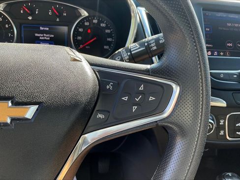 Used 2021 Chevrolet Equinox LT AWD/4WD image 12