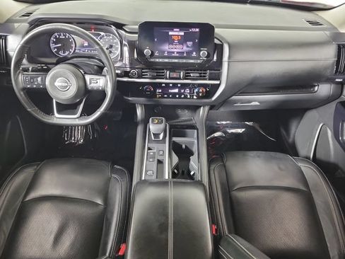 Used 2022 Nissan Pathfinder SV w/ SV Black Package FWD image 17