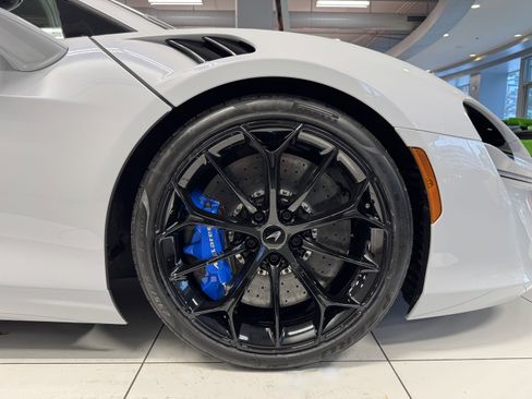 New 2026 McLaren Artura image 16