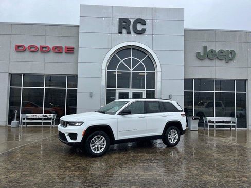 New 2025 Jeep Grand Cherokee Laredo X image 1