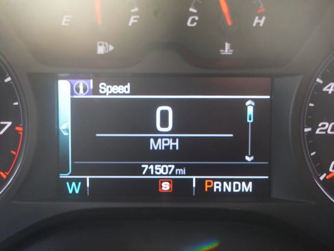 Used 2016 Chevrolet Camaro LT w/ Technology Package RWD image 17