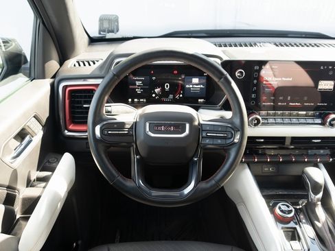 Used 2024 GMC Canyon AT4X image 2