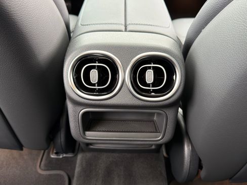 New 2026 Mercedes-Benz GLC 300 4MATIC image 14