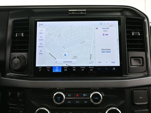 Used 2025 Ford F350 Platinum image 30