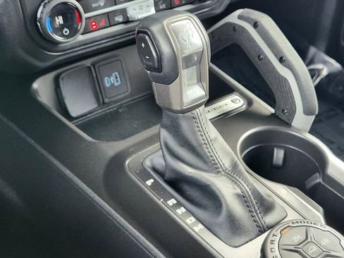 Certified 2023 Ford Bronco Outer Banks w/ Sasquatch Package image 26