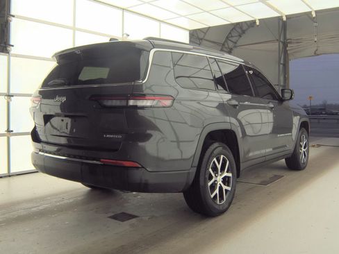 Used 2024 Jeep Grand Cherokee L Limited w/ Luxury Tech Group II image 7