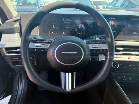 Used 2025 Hyundai Sonata SEL FWD image 28