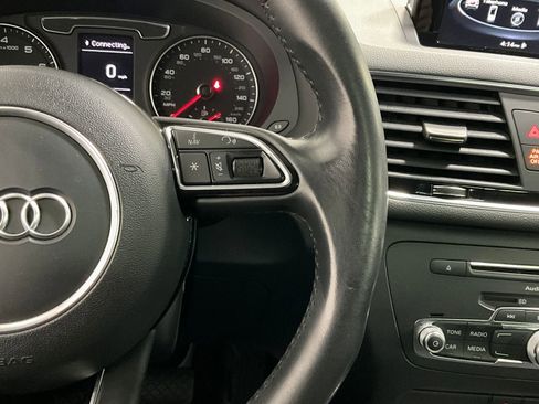 Used 2018 Audi Q3 2.0T Premium w/ Convenience Package AWD/4WD image 19
