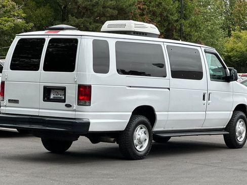 Used 2013 Ford E-350 and Econoline 350 Extended Super Duty w/ Commercial Cargo Van Pkg RWD image 4