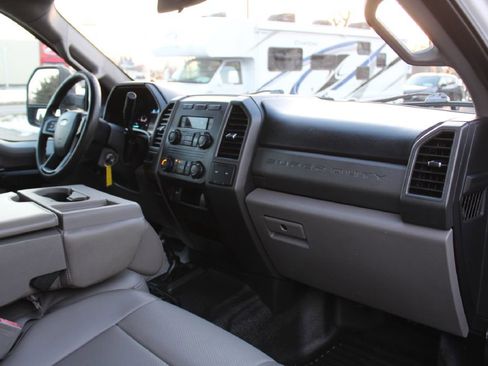 Used 2019 Ford F450 XL image 22