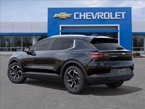 New 2026 Chevrolet Equinox EV LT FWD image 3