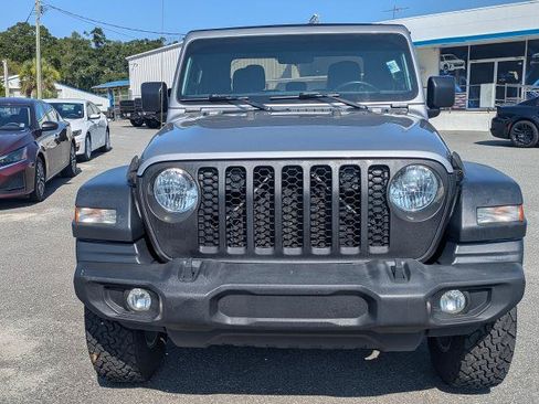 Used 2020 Jeep Gladiator Sport w/ Quick Order Package 24S AWD/4WD image 9