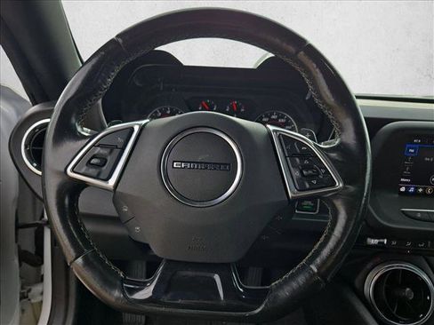 Used 2020 Chevrolet Camaro LT image 10