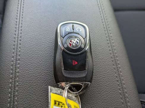 Used 2023 Buick Encore GX Select w/ Safety Package II AWD/4WD image 37