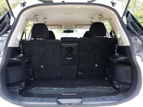 Used 2016 Nissan Rogue S FWD image 22