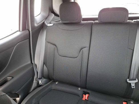 Used 2023 Jeep Renegade Altitude w/ Convenience Group I image 13