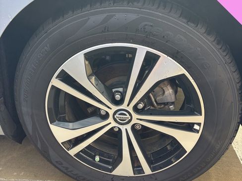 Used 2020 Nissan Sentra SV image 17