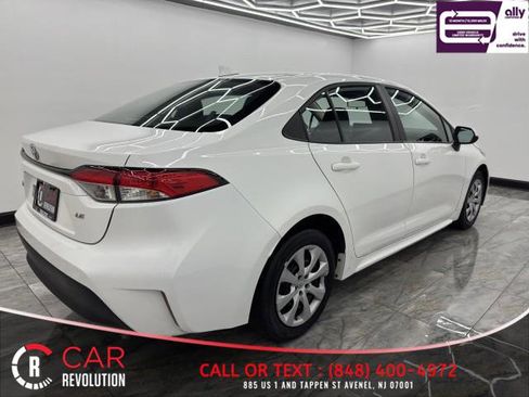 Used 2023 Toyota Corolla LE image 8