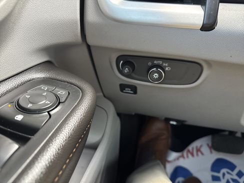 Used 2020 GMC Terrain SLE w/ LPO, Floor Liner Package image 33