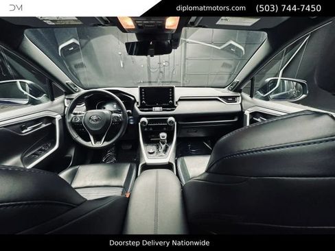 Used 2021 Toyota RAV4 XSE AWD/4WD image 40