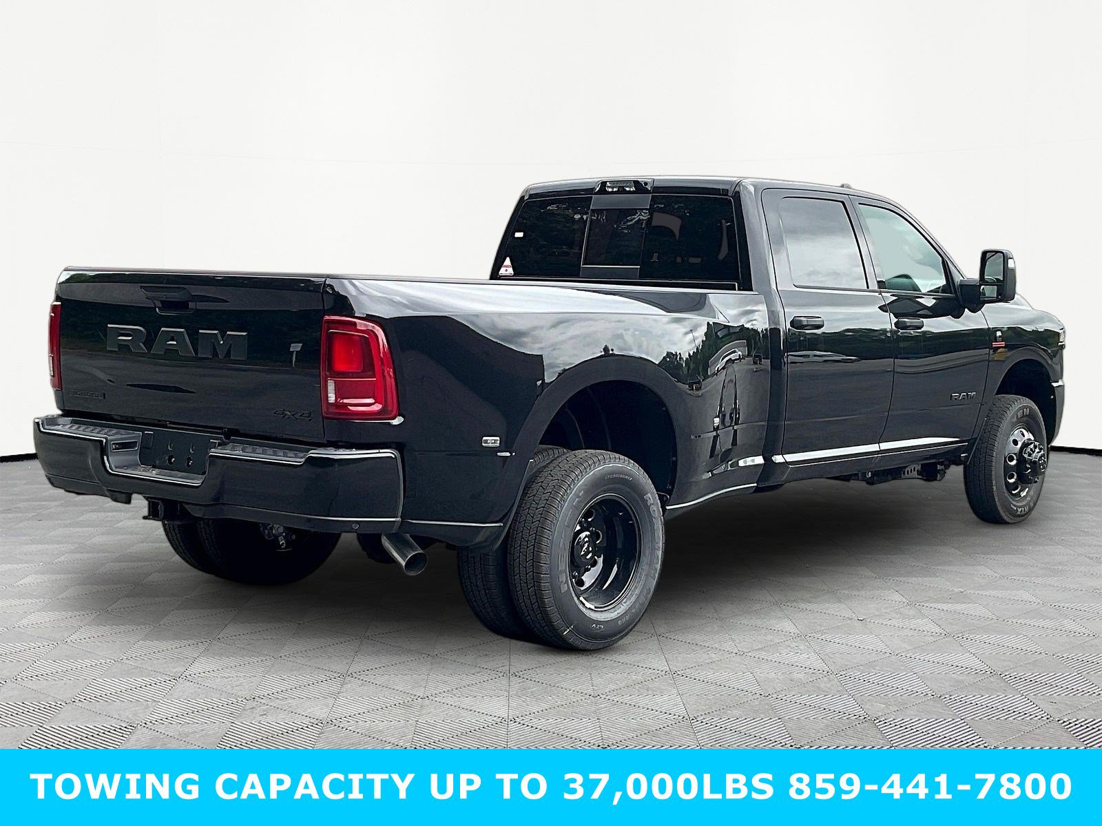 New 2026 RAM 3500 Big Horn AWD/4WD image 7