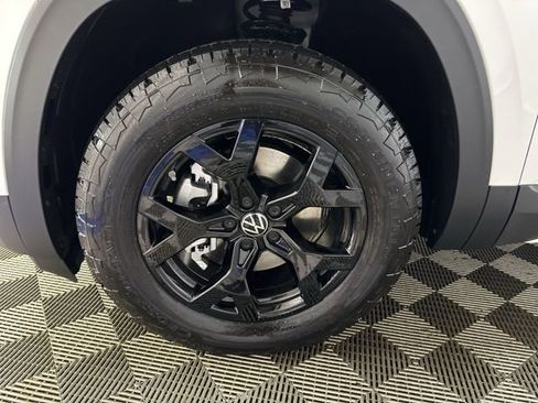 New 2026 Volkswagen Atlas Peak Edition AWD/4WD image 10