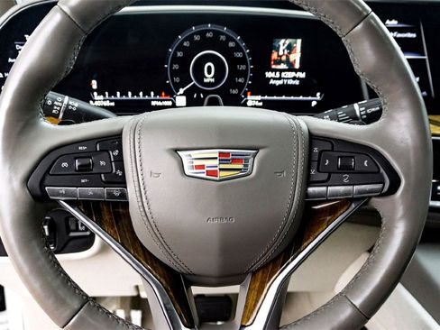 Used 2023 Cadillac Escalade Sport Platinum image 17