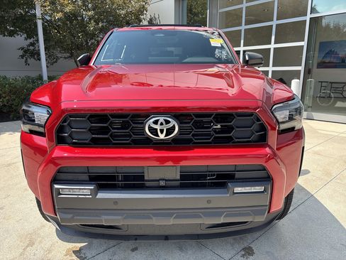 Used 2026 Toyota 4Runner TRD Off-Road Premium AWD/4WD image 5