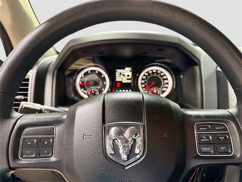 Used 2017 RAM 1500 Express image 11