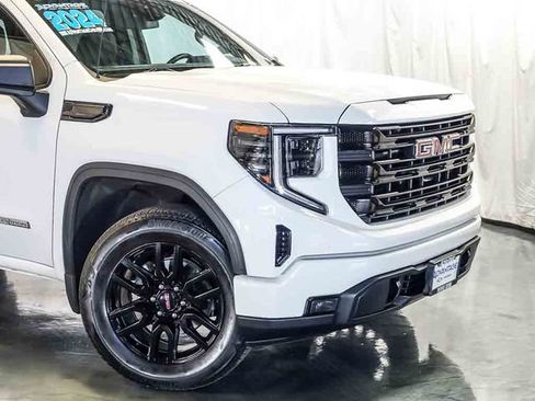 Certified 2024 GMC Sierra 1500 Elevation AWD/4WD image 3