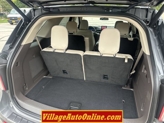 Used 2021 Ford Explorer Platinum w/ Equipment Group 601A AWD/4WD image 36