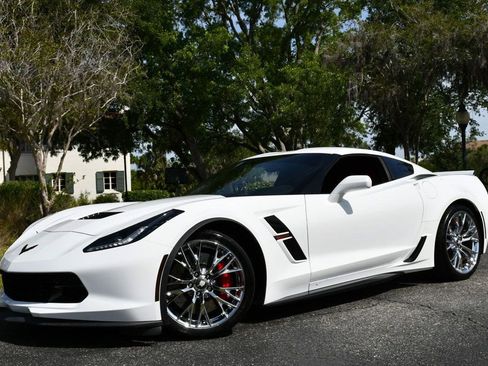 Used 2017 Chevrolet Corvette Grand Sport RWD image 18