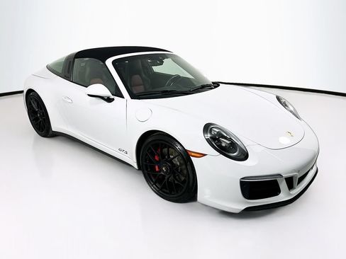 Used 2019 Porsche 911 Targa 4 GTS AWD/4WD image 4