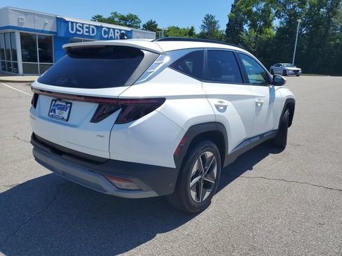 Certified 2025 Hyundai Tucson SEL AWD/4WD image 4