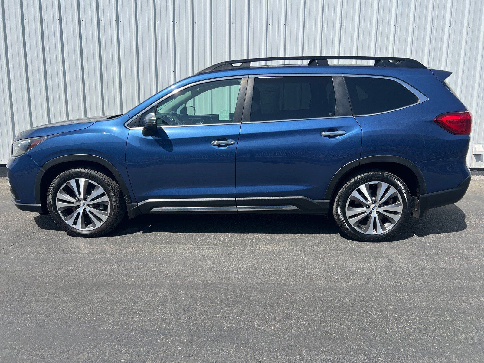 Used 2019 Subaru Ascent Touring w/ Popular Package #2A AWD/4WD image 3