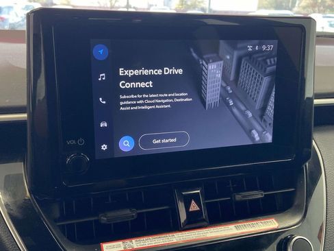 Used 2025 Toyota Corolla SE image 22