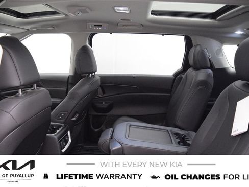 New 2026 Kia Carnival SX w/ SX Dark Edition Package FWD image 12
