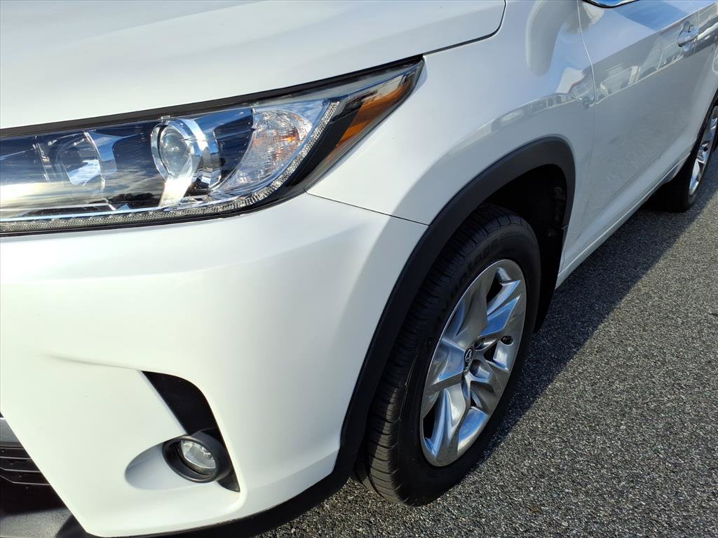 Used 2019 Toyota Highlander Limited AWD/4WD image 8