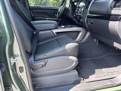 Certified 2024 Nissan Titan SV w/ SV Bronze Edition Package AWD/4WD image 15