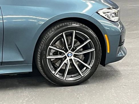 Used 2020 BMW 330i xDrive Sedan w/ Executive Package image 39