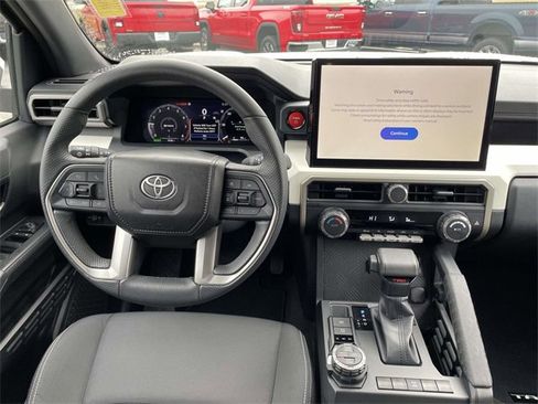 Used 2024 Toyota Tacoma TRD Off-Road image 14