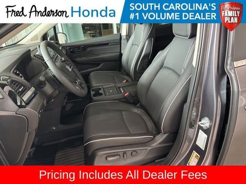 New 2026 Honda Odyssey Touring image 4