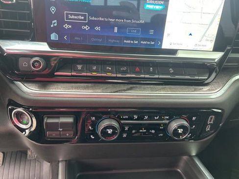 Certified 2025 Chevrolet Silverado 2500 LTZ w/ LTZ Premium Package image 25