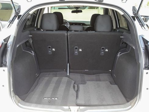 Used 2024 Nissan Kicks S FWD image 22